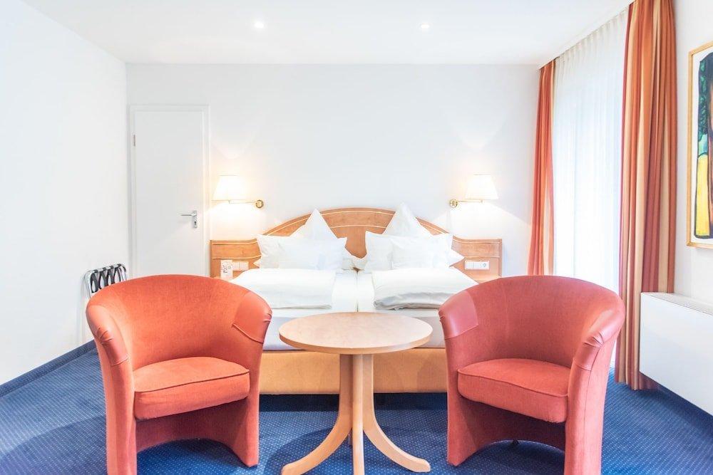 באד קרוצינגן Akzent Hotel Atrium Baden מראה חיצוני תמונה
