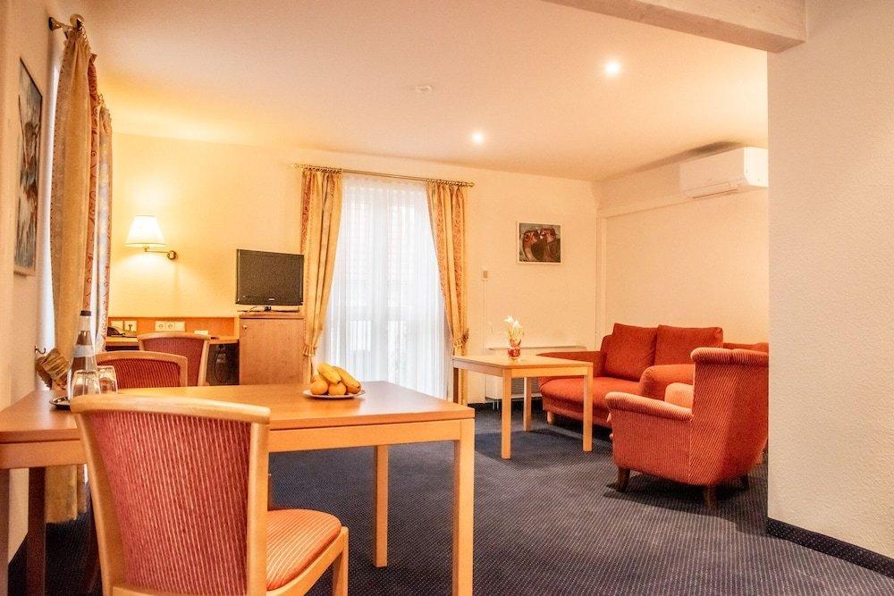 באד קרוצינגן Akzent Hotel Atrium Baden מראה חיצוני תמונה