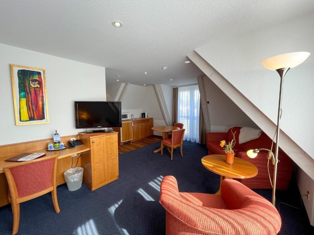 באד קרוצינגן Akzent Hotel Atrium Baden מראה חיצוני תמונה