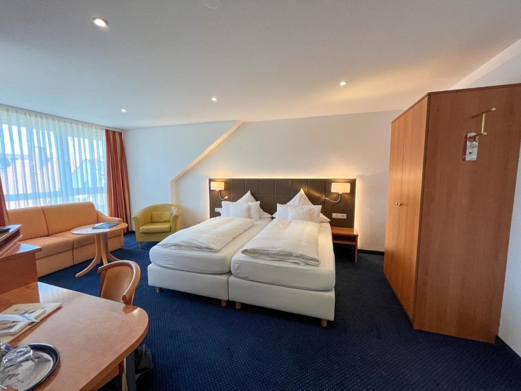 באד קרוצינגן Akzent Hotel Atrium Baden מראה חיצוני תמונה