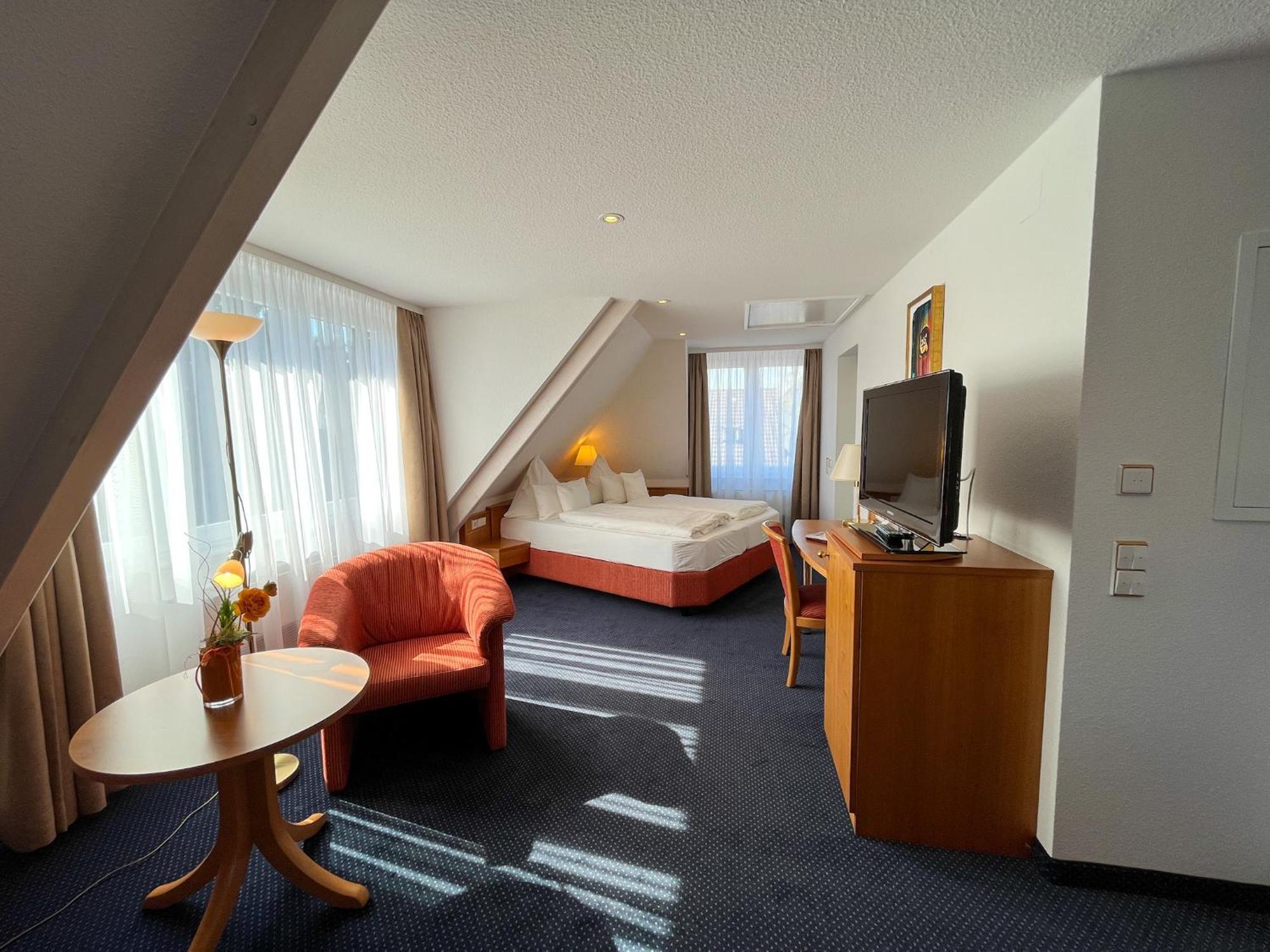 באד קרוצינגן Akzent Hotel Atrium Baden חדר תמונה